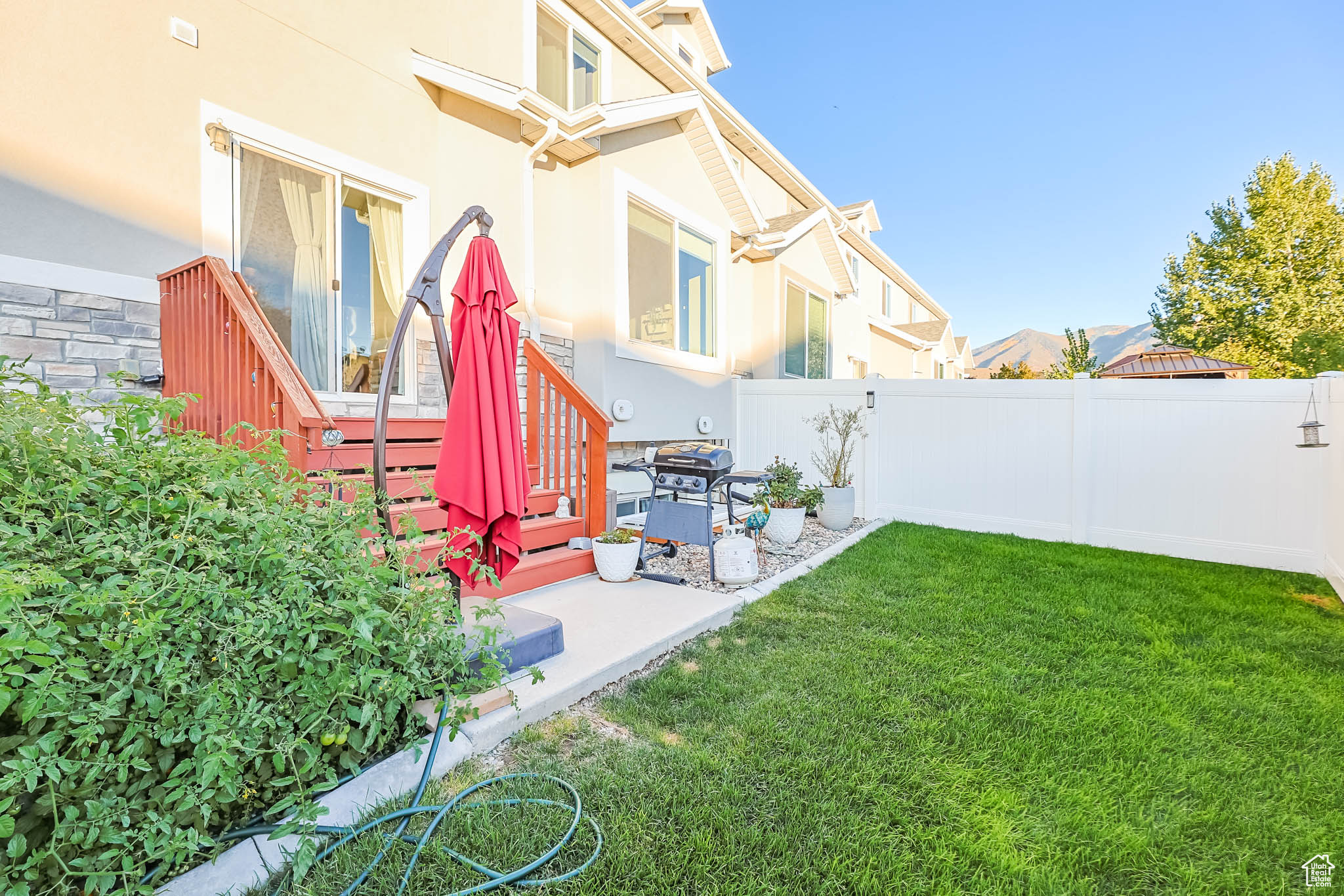 CANYON VILLAGE - Residential