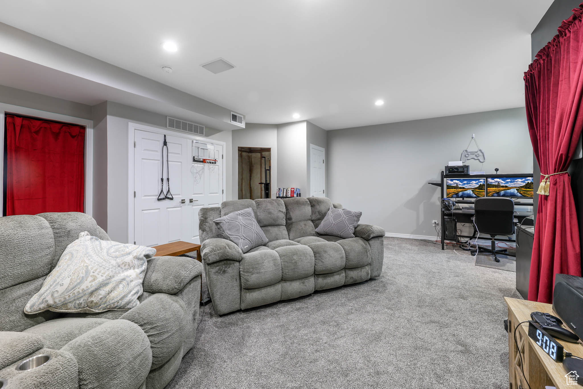 CANYON VILLAGE - Residential