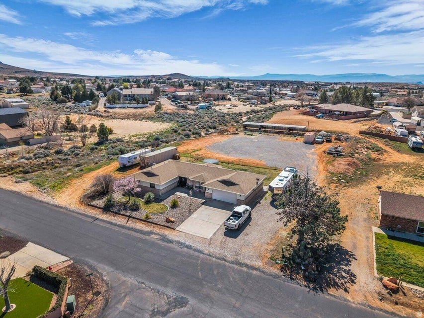 WINCHESTER HILLS - Residential