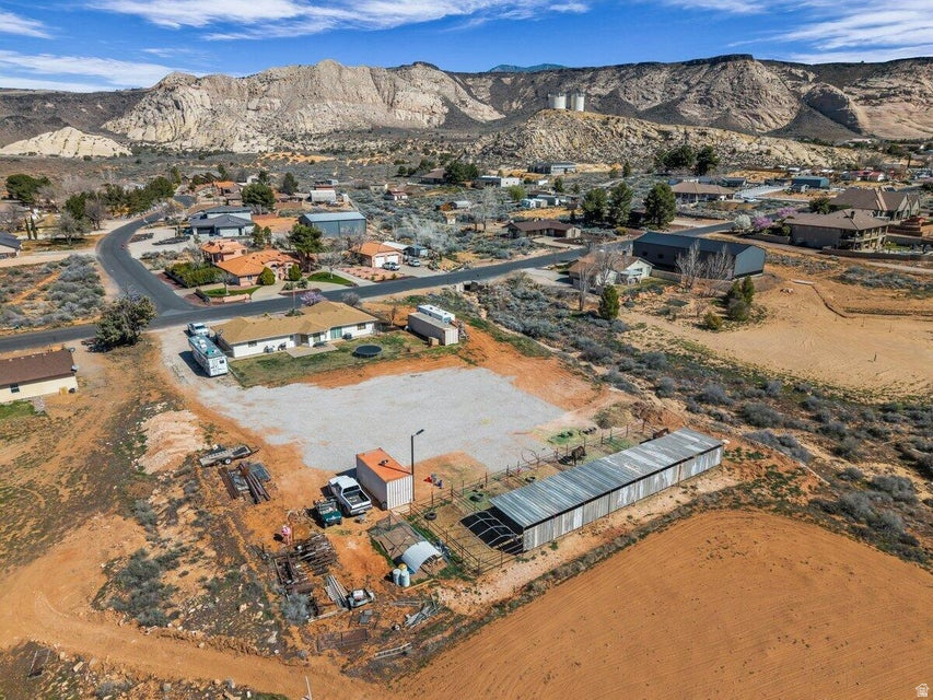 WINCHESTER HILLS - Residential