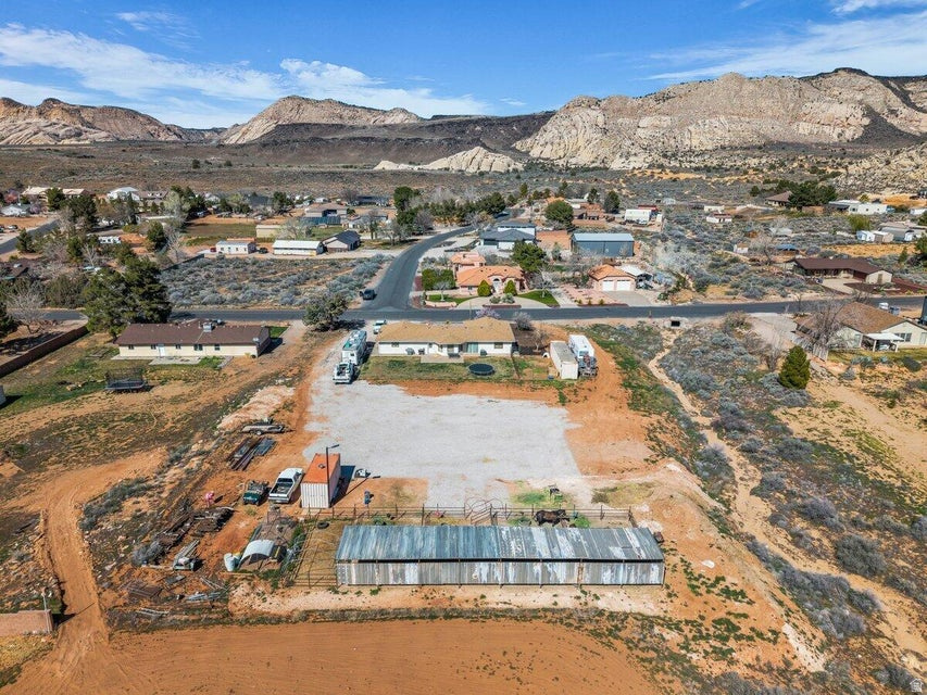 WINCHESTER HILLS - Residential