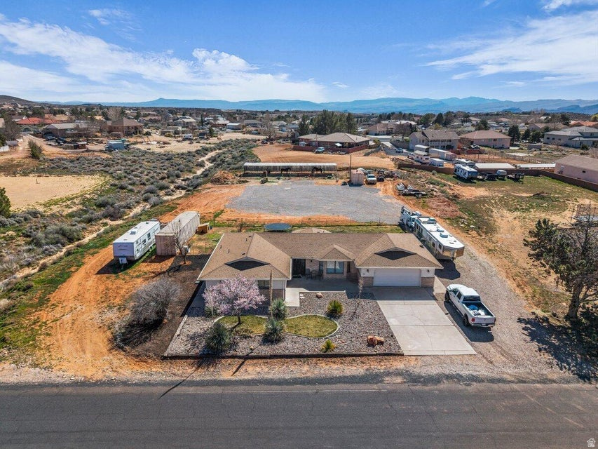 WINCHESTER HILLS - Residential