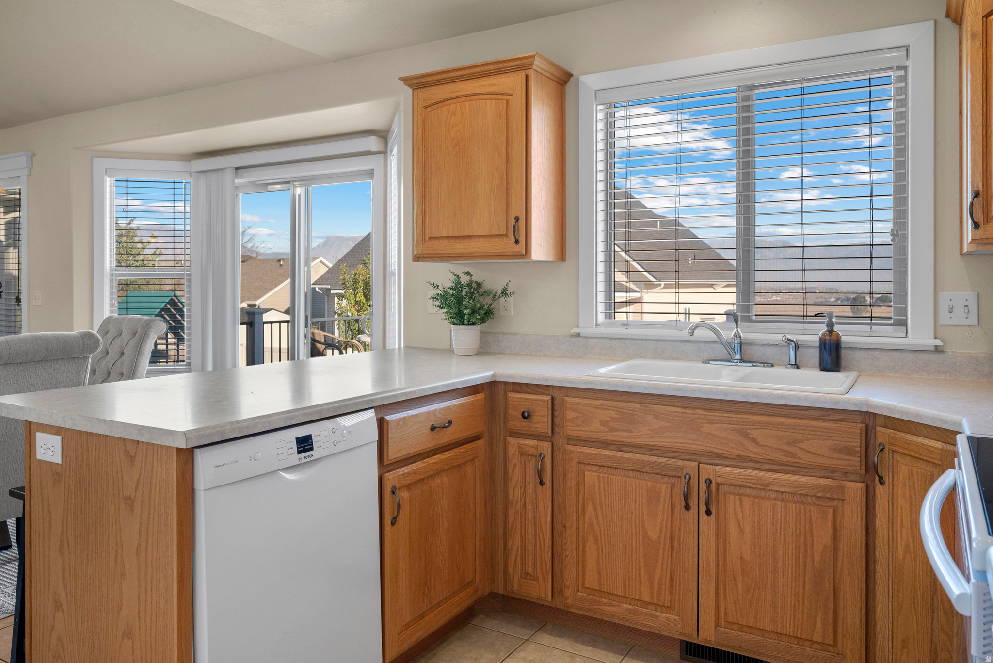 SUNRISE MEADOWS - Residential