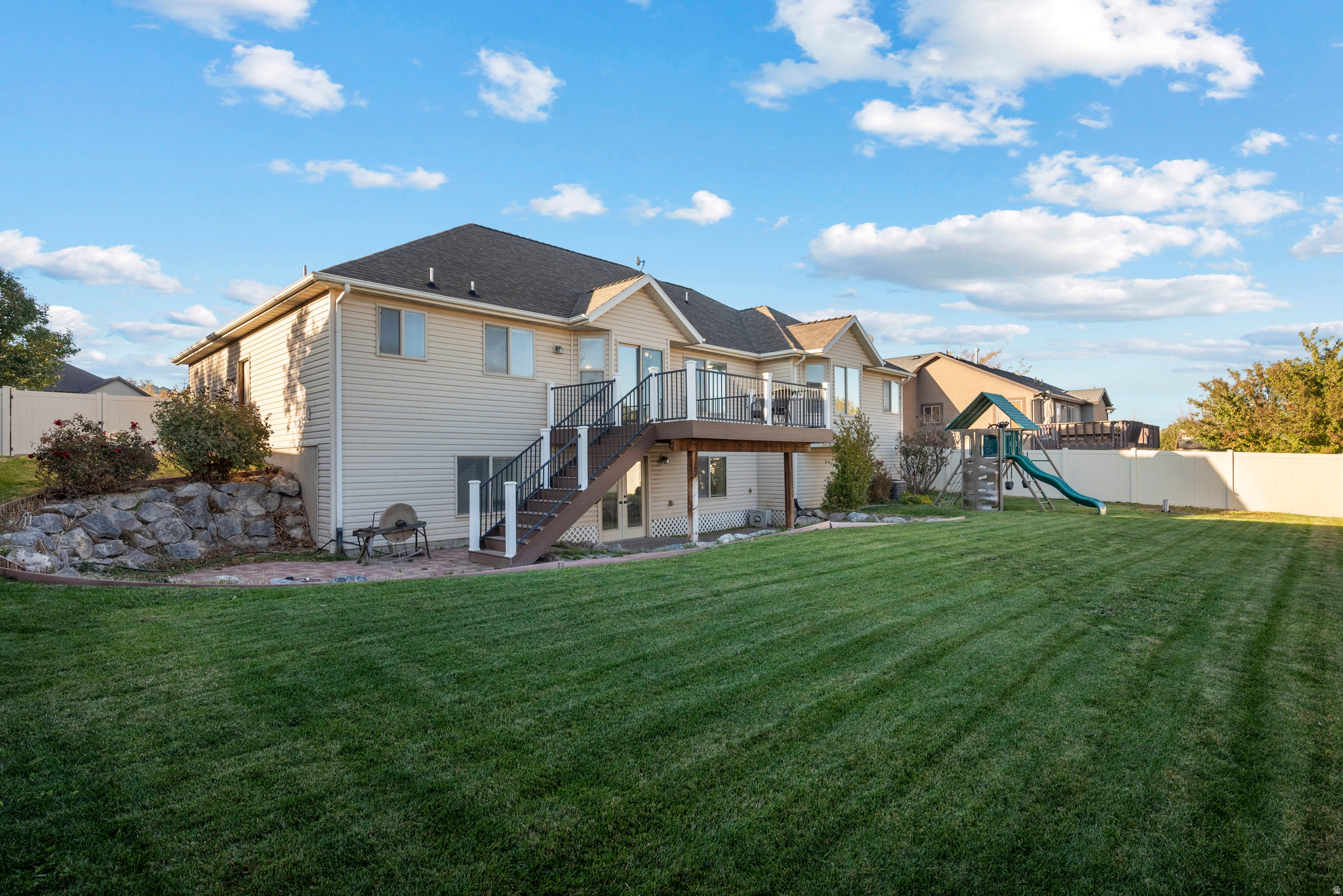 SUNRISE MEADOWS - Residential