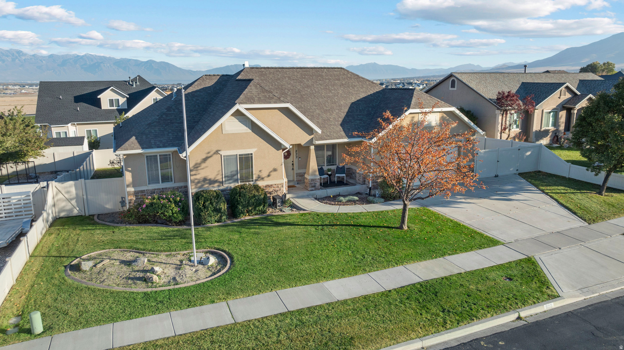 SUNRISE MEADOWS - Residential