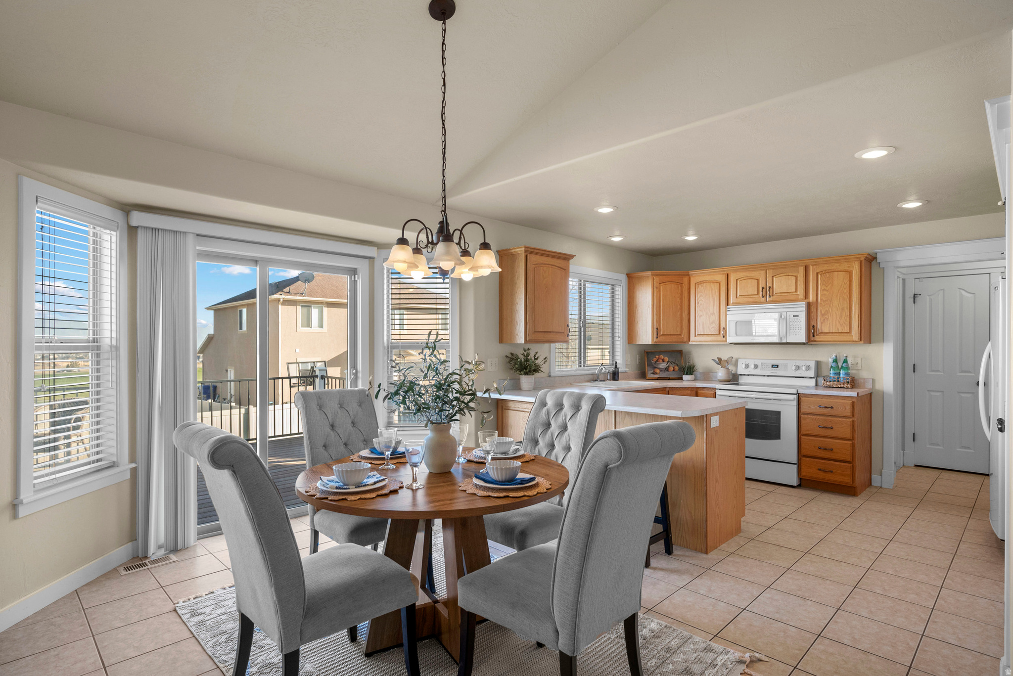 SUNRISE MEADOWS - Residential