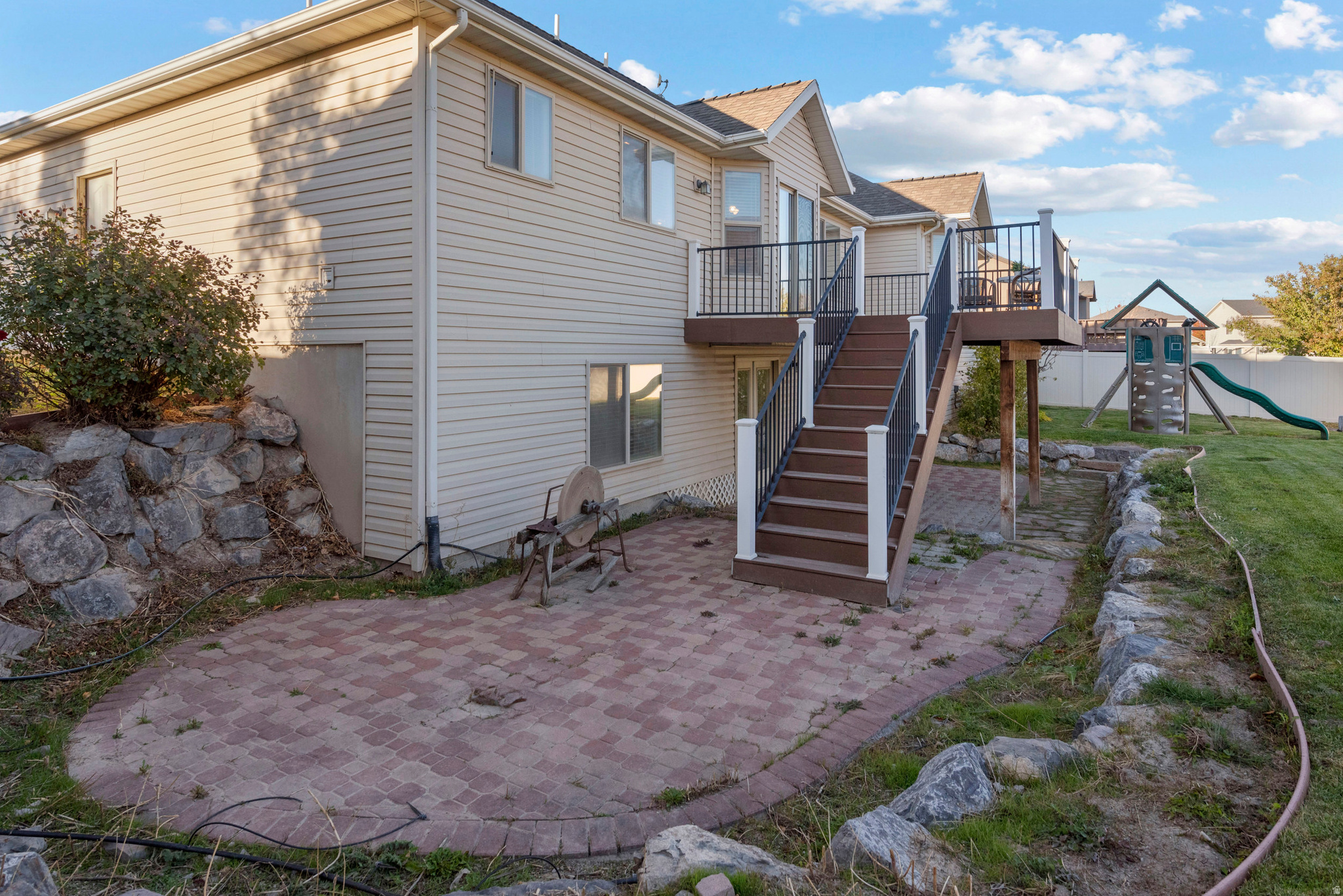 SUNRISE MEADOWS - Residential