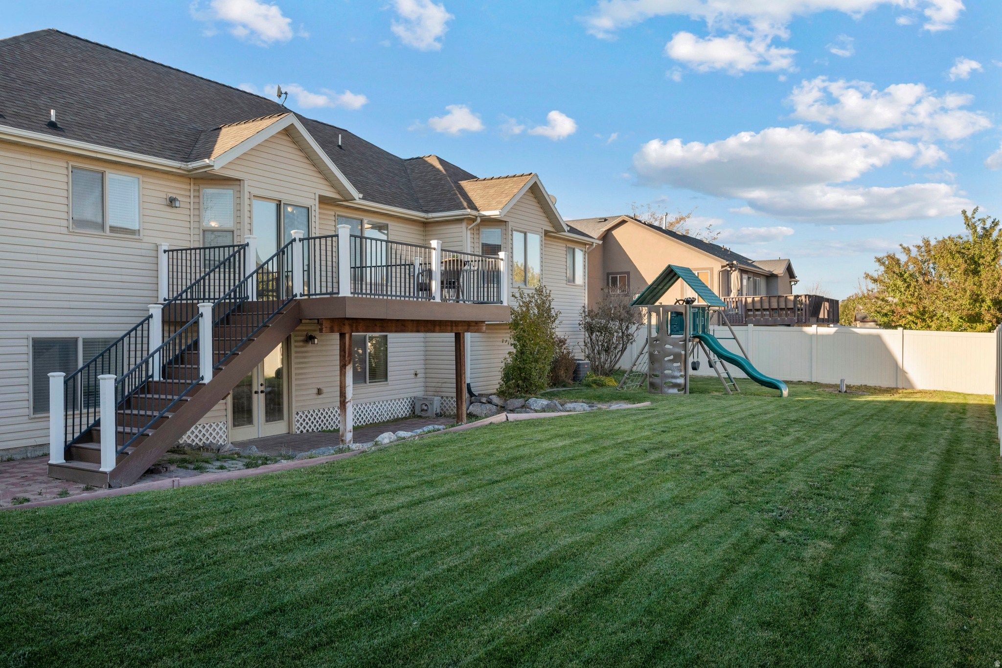 SUNRISE MEADOWS - Residential