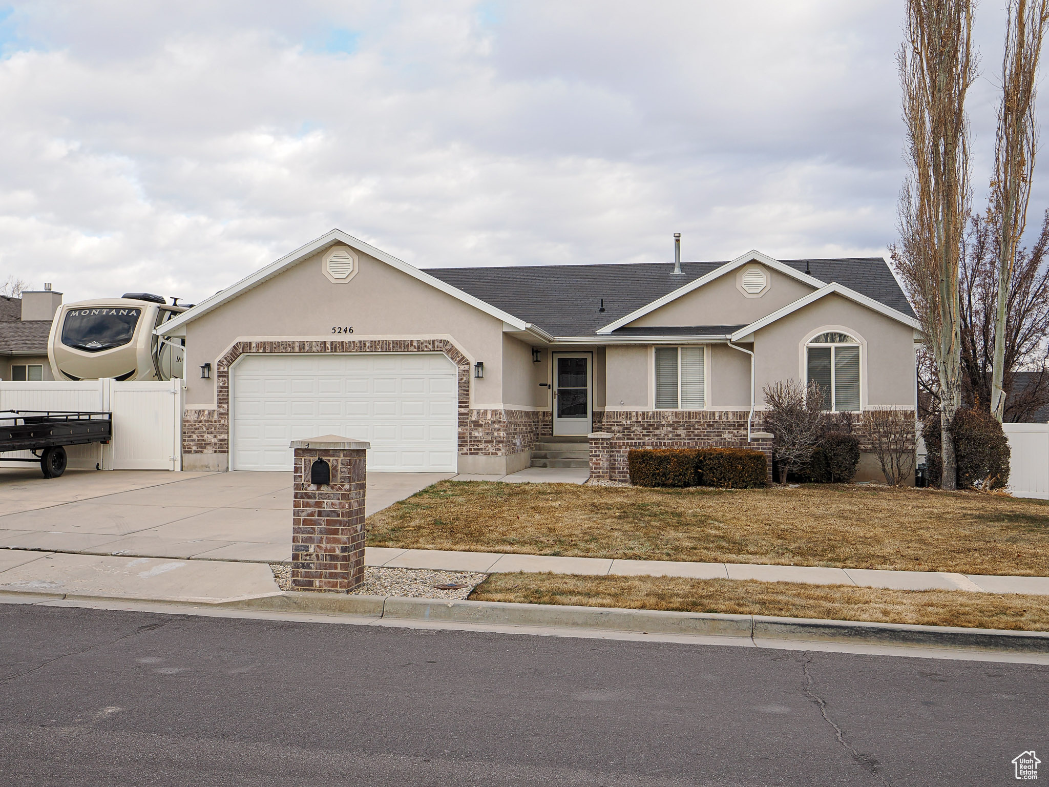 5246 W Lowe Peak Dr, Riverton, Utah image 2