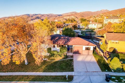 Tiny photo for 1087 ARLINGTON WAY, Bountiful, UT 84010 (MLS # 2119055)