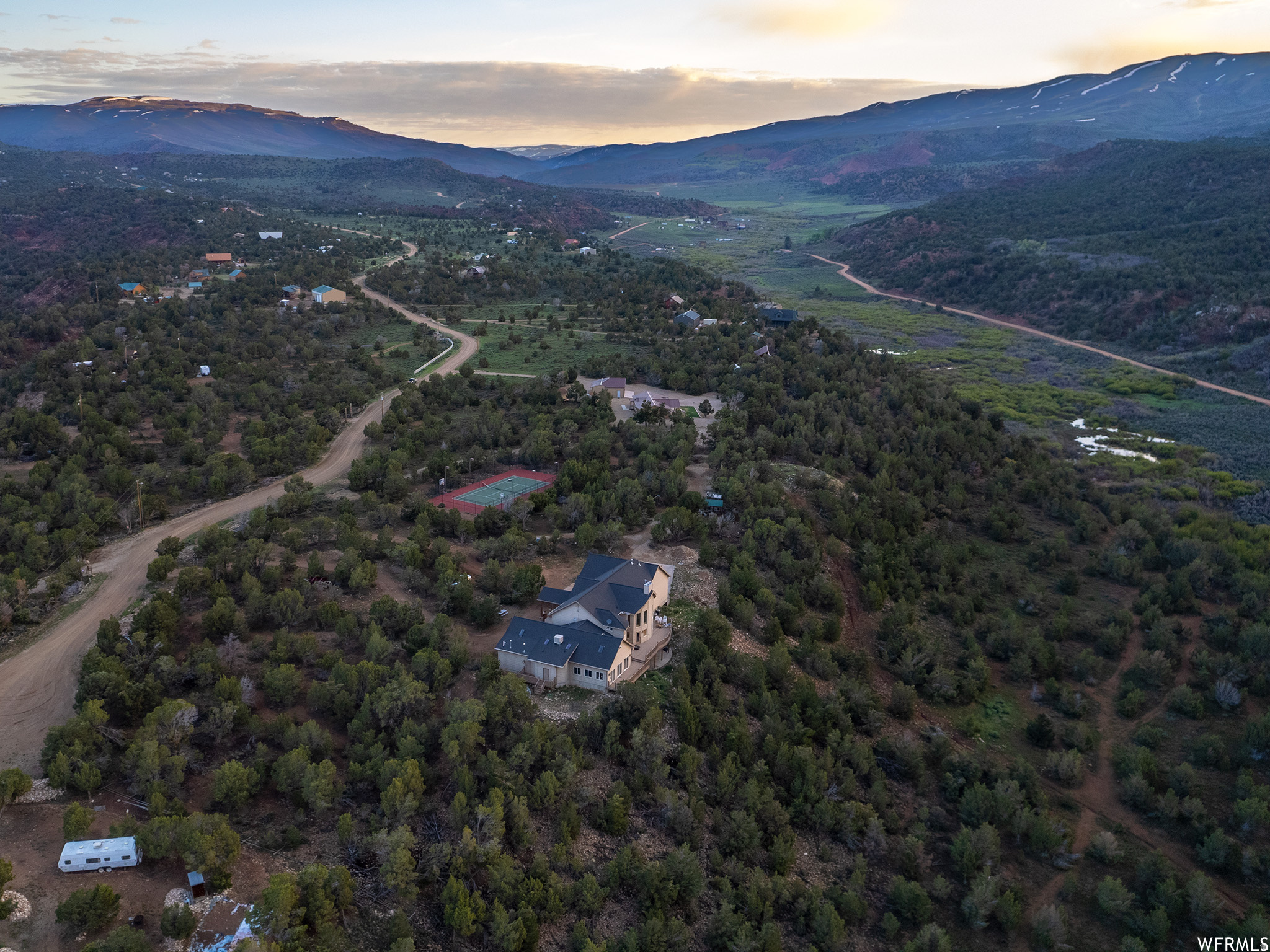 BANDANNA RANCH - Residential