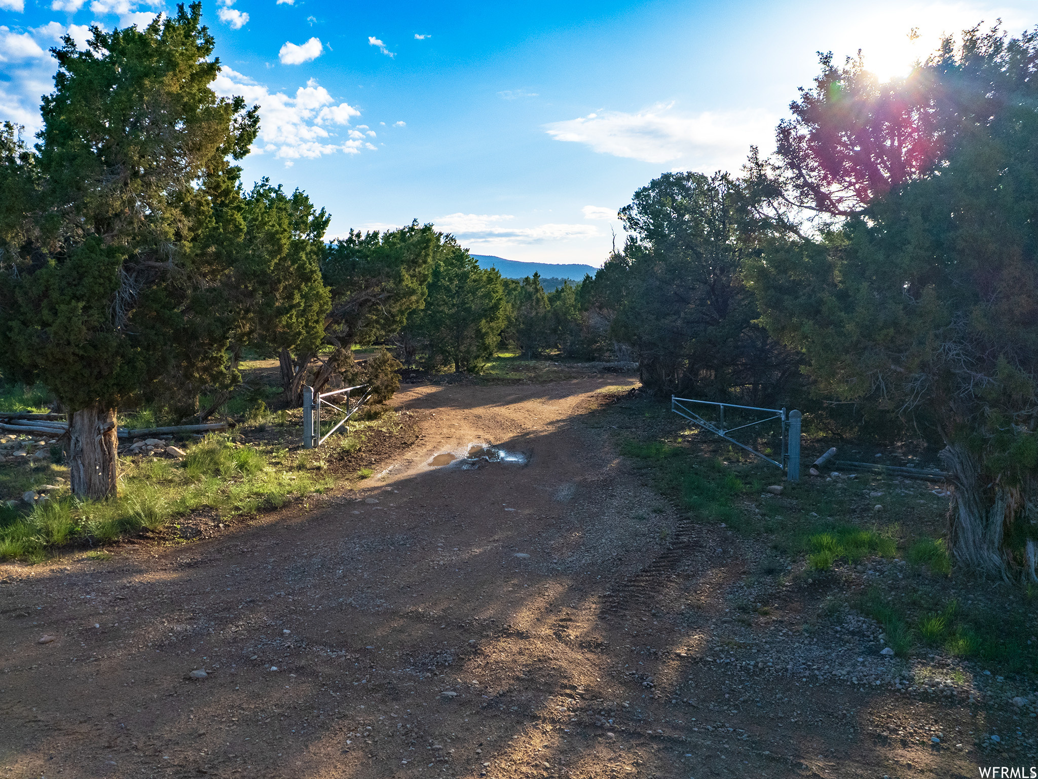 BANDANNA RANCH - Residential