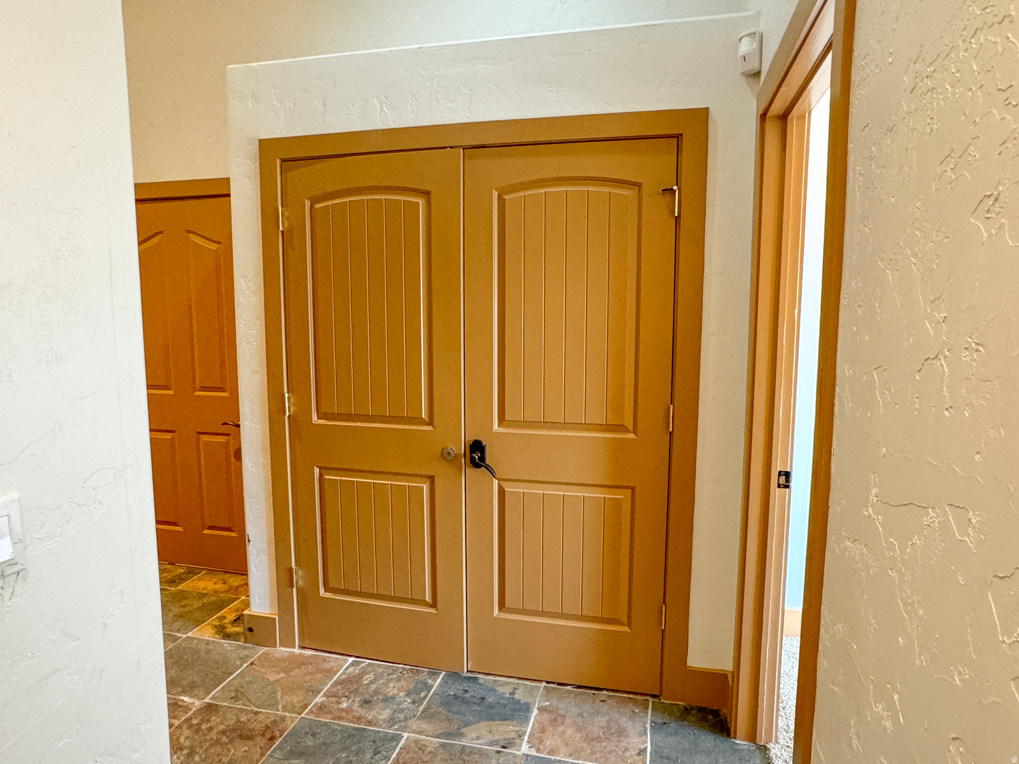 BANDANNA RANCH - Residential