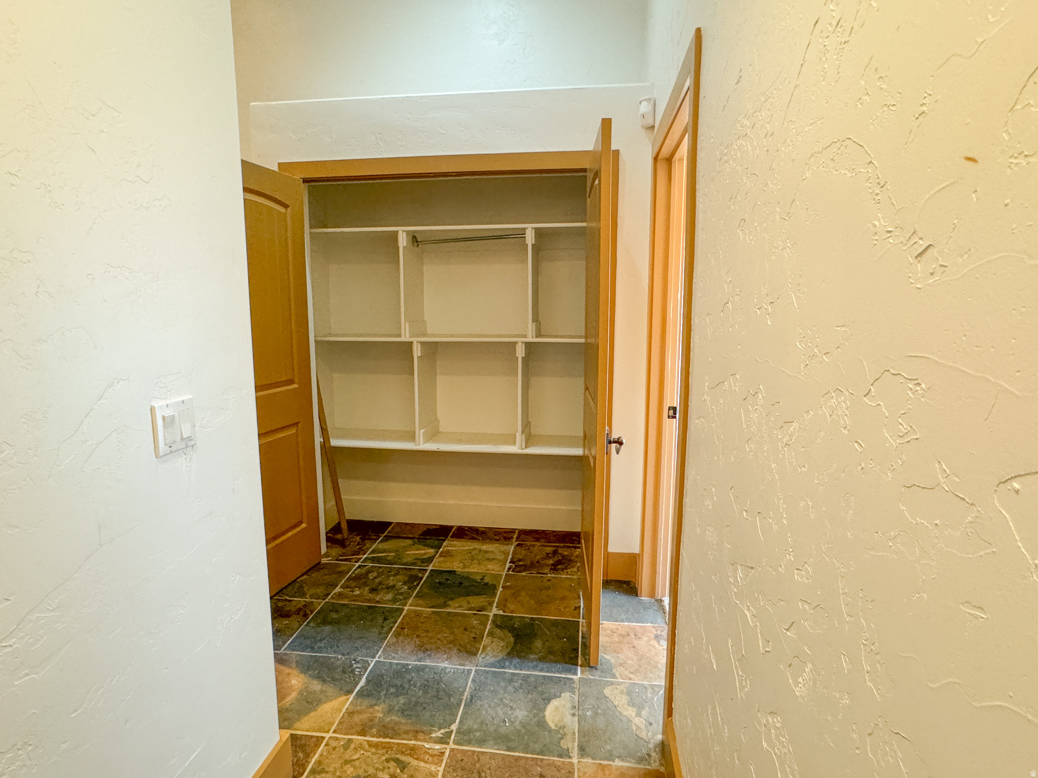 BANDANNA RANCH - Residential