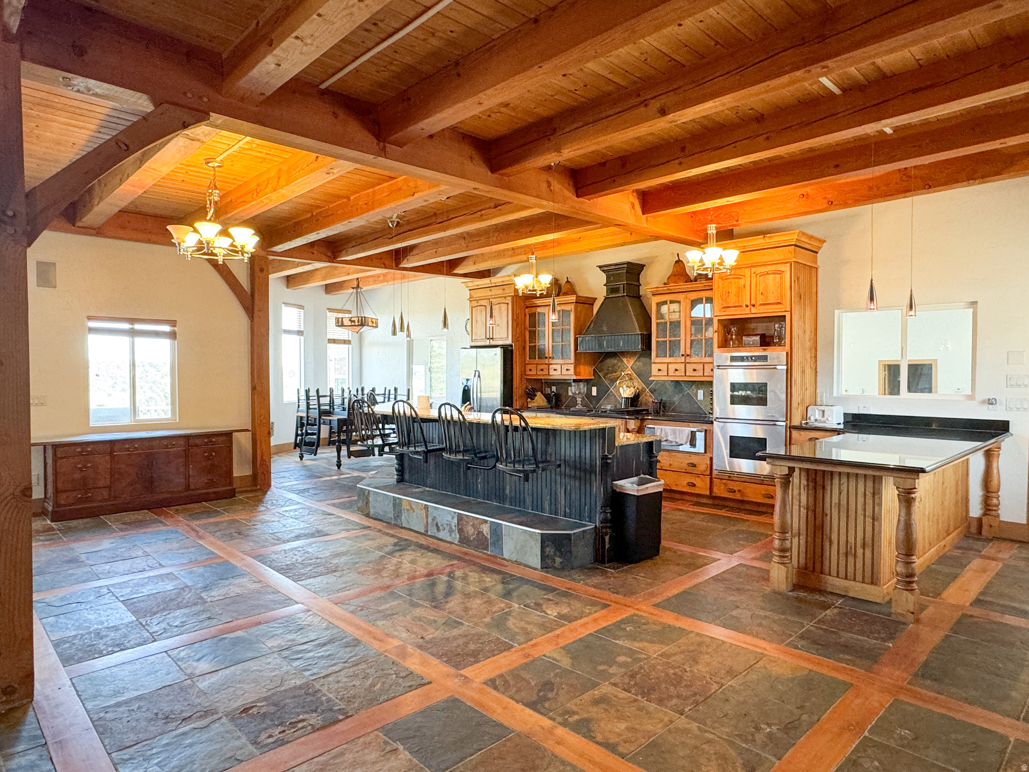 BANDANNA RANCH - Residential