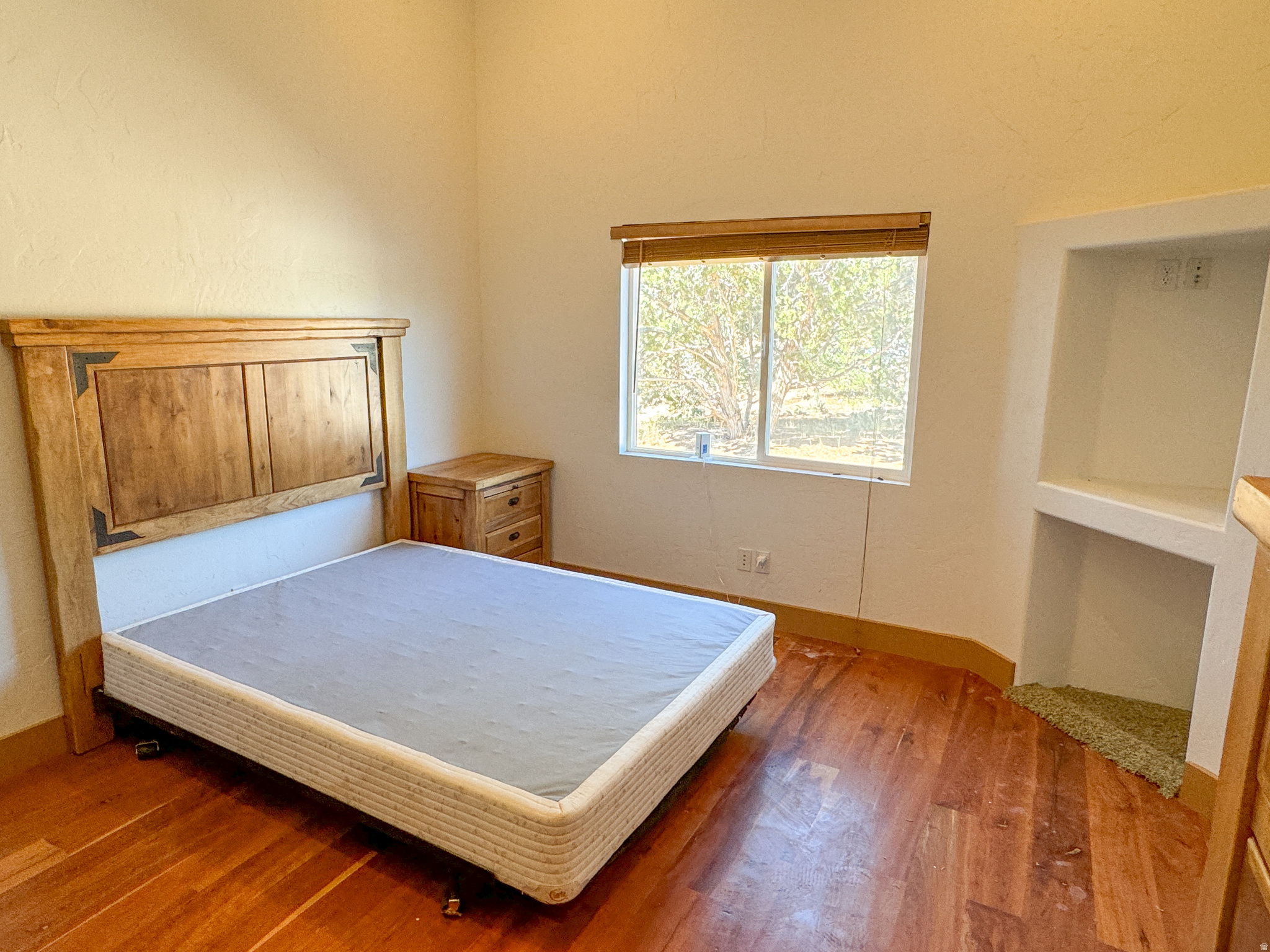 BANDANNA RANCH - Residential