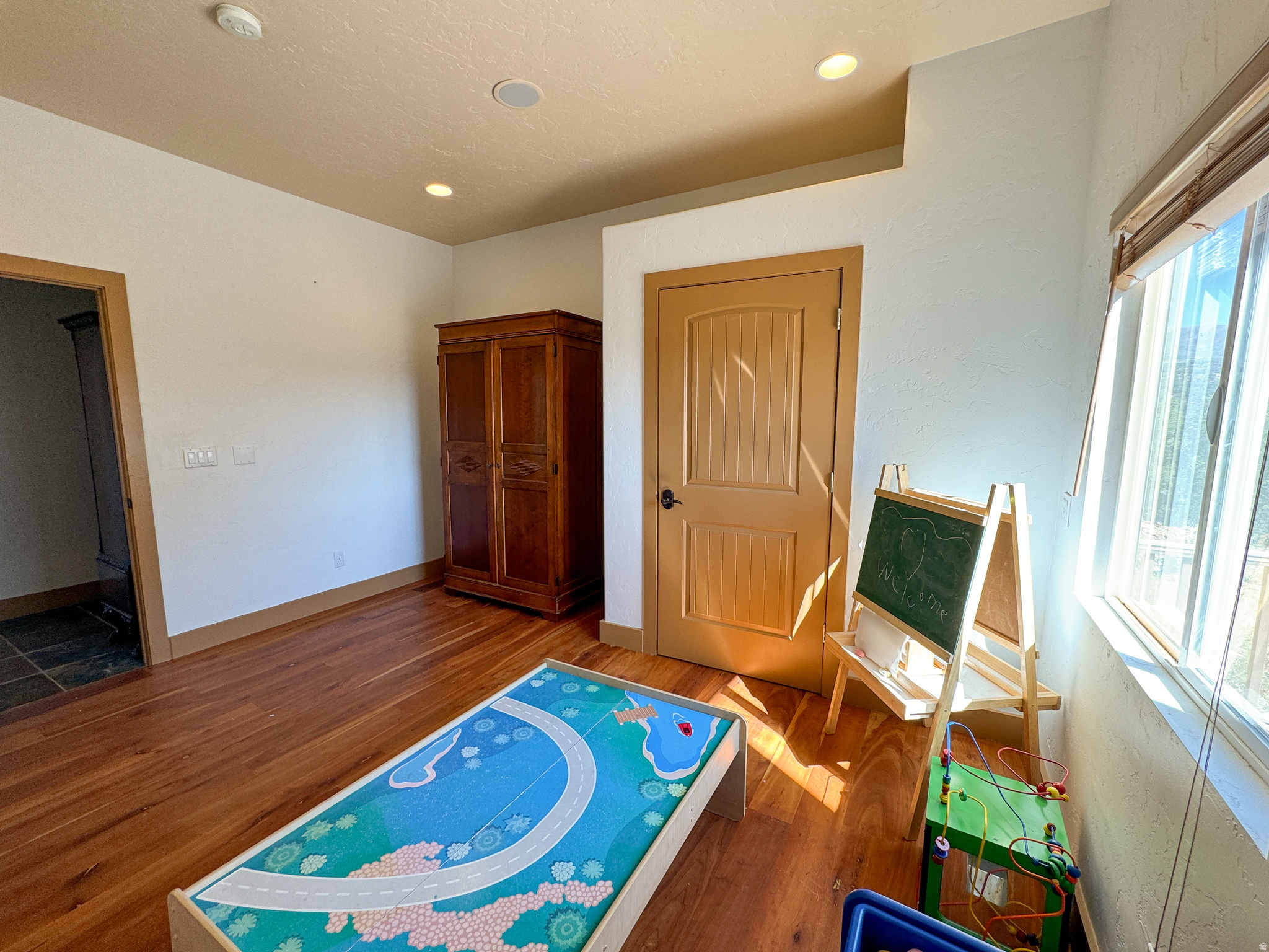 BANDANNA RANCH - Residential