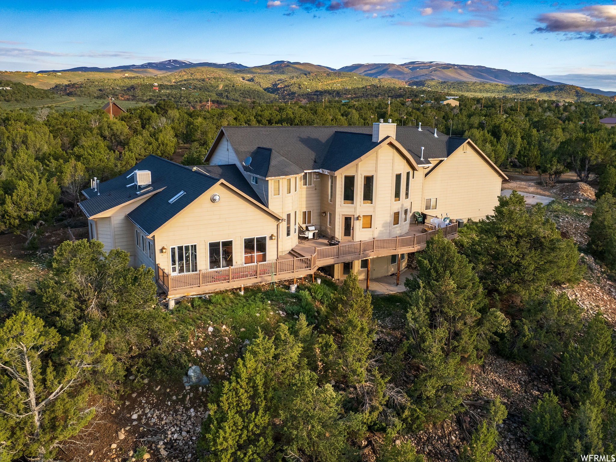 BANDANNA RANCH - Residential