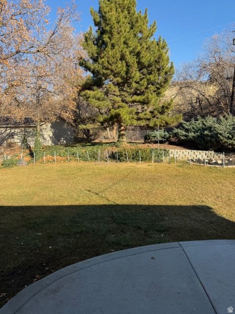 Tiny photo for 1335 E MILNE LN, Cottonwood Heights, UT 84047 (MLS # 2126171)