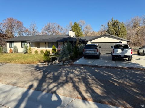 Photo of 1335 E MILNE LN, Cottonwood Heights, UT 84047 (MLS # 2126171)