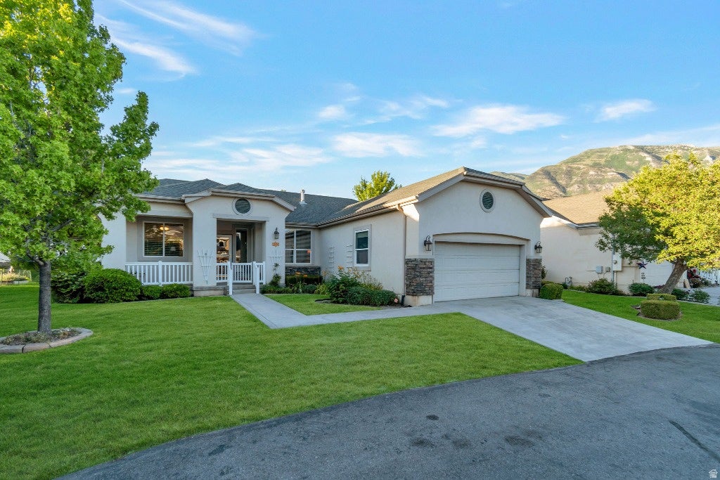 Photo of 1476 W RENAISSANCE PL, Pleasant Grove, UT 84062 (MLS # 2173572)
