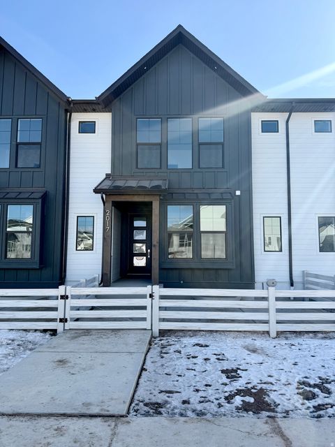 Photo of 2017 W PAINTBRUSH WAY #655, Eagle Mountain, UT 84005 (MLS # 2132957)