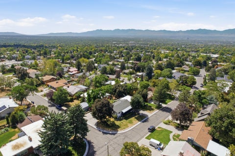 Tiny photo for 2936 E LA JOYA DR S, Holladay, UT 84124 (MLS # 2183574)