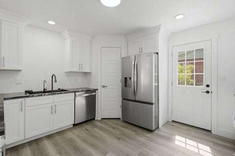 Tiny photo for 2936 E LA JOYA DR S, Holladay, UT 84124 (MLS # 2183574)