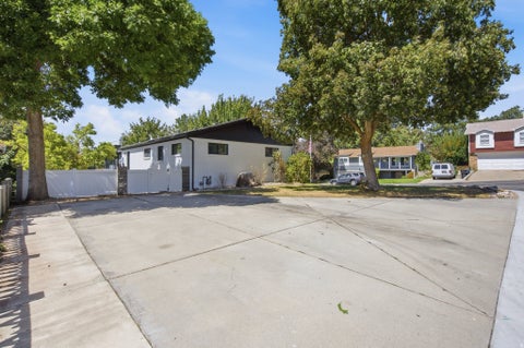Tiny photo for 2936 E LA JOYA DR S, Holladay, UT 84124 (MLS # 2183574)