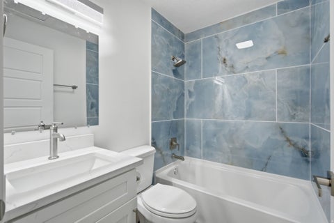 Tiny photo for 2936 E LA JOYA DR S, Holladay, UT 84124 (MLS # 2183574)