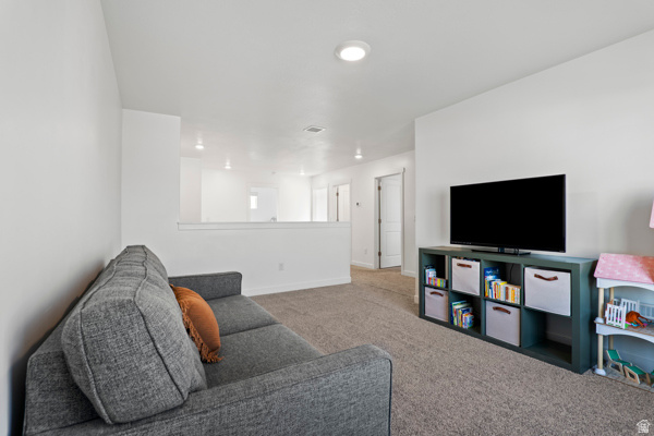 FOOTHILL VILLAGE - Residential