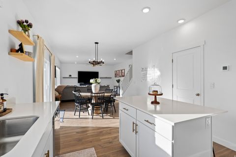 Tiny photo for 1349 S RAINTREE LN, Santaquin, UT 84655 (MLS # 2130837)