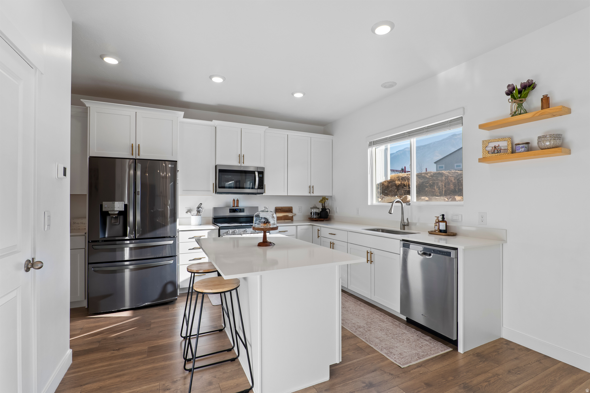 FOOTHILL VILLAGE - Residential