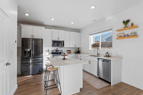 Tiny photo for 1349 S RAINTREE LN, Santaquin, UT 84655 (MLS # 2130837)