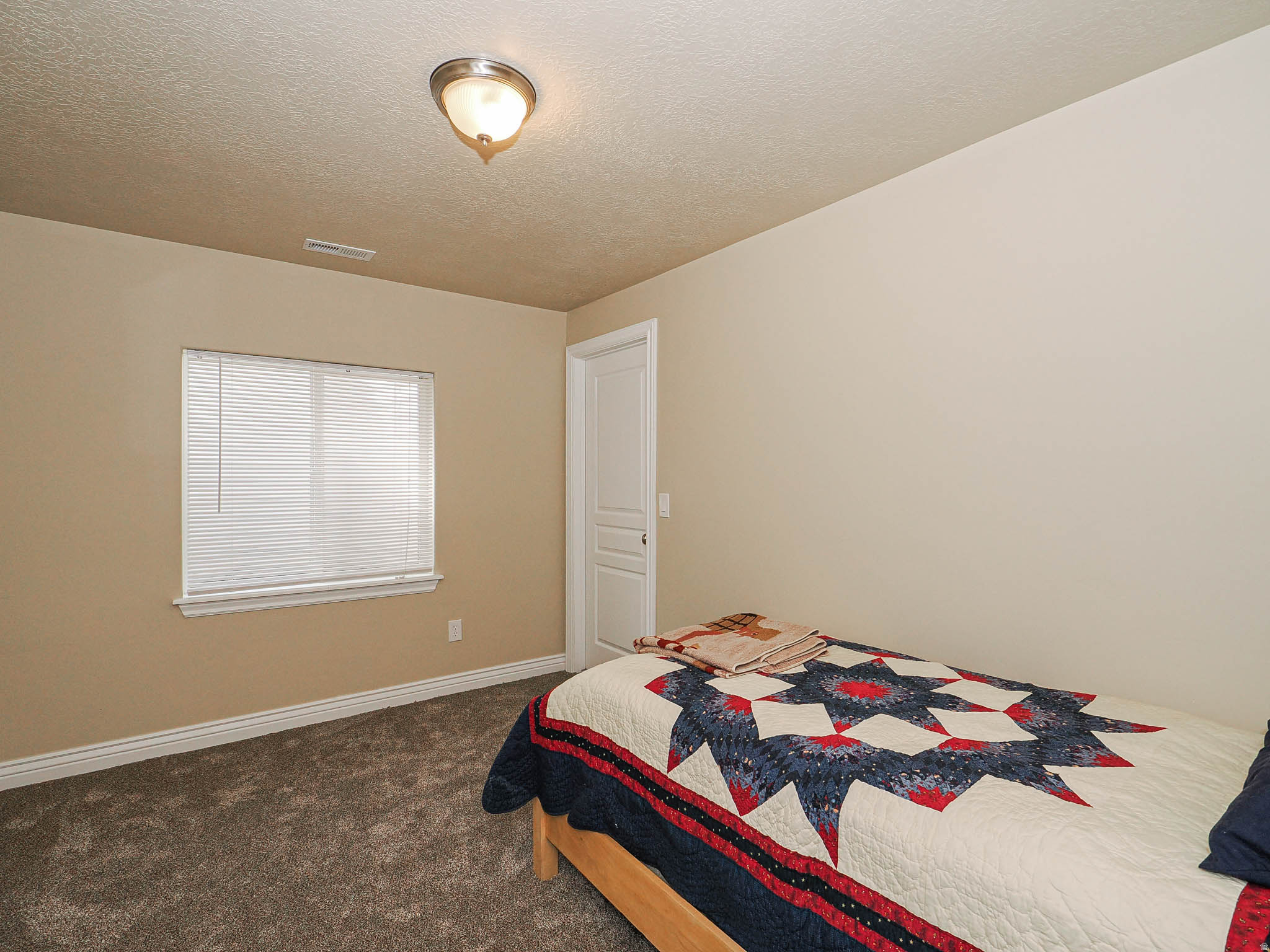 JORDAN HEIGHTS - Residential