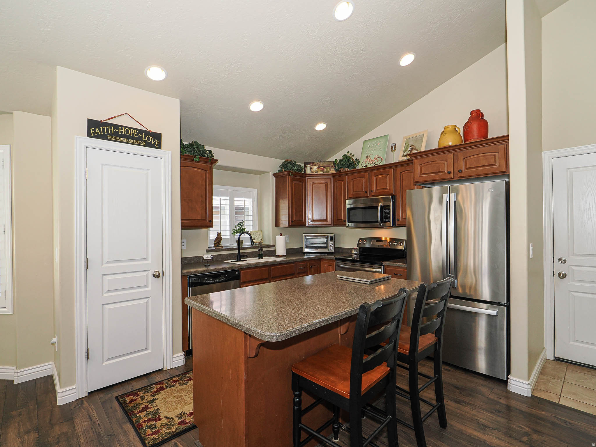 JORDAN HEIGHTS - Residential