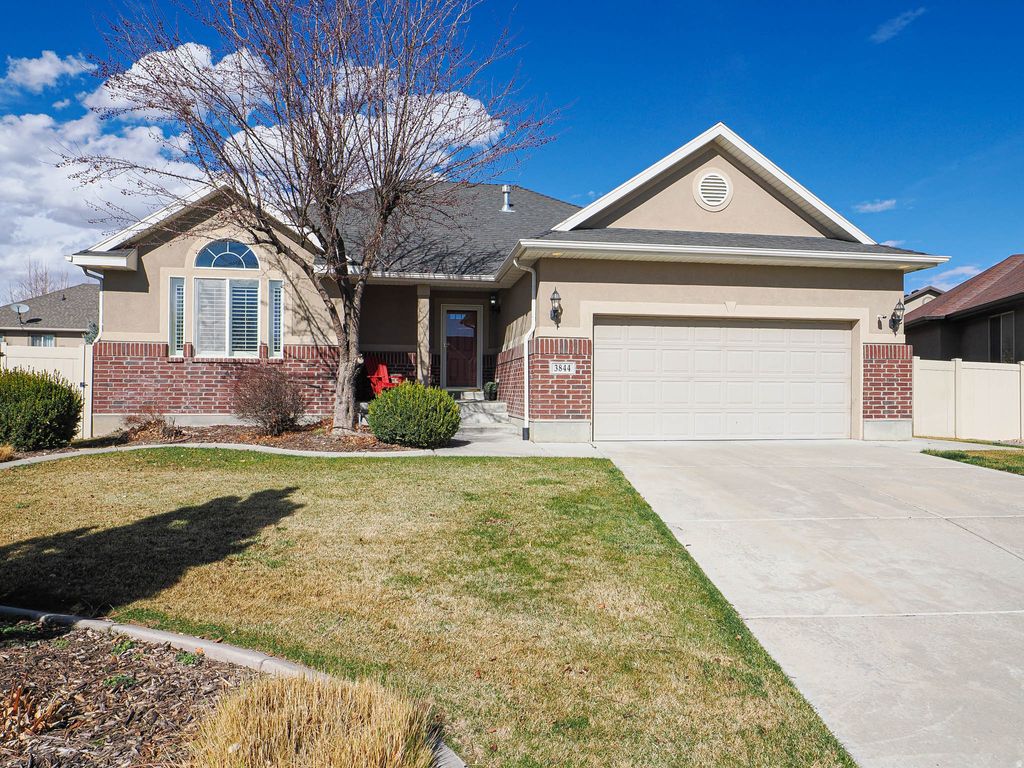 Photo of 3844 W TAMARISK CT, South Jordan, UT 84009 (MLS # 2142777)