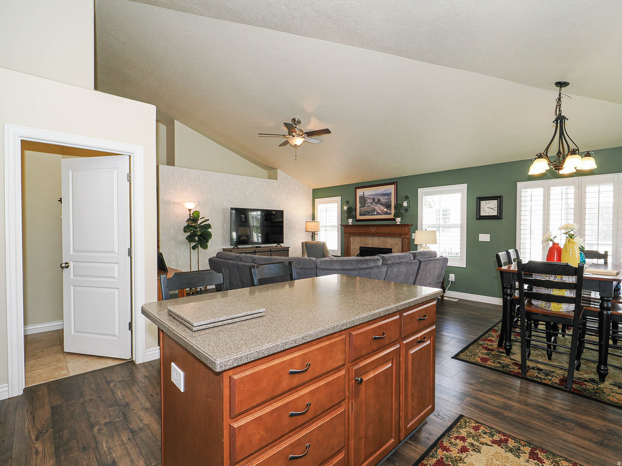 JORDAN HEIGHTS - Residential