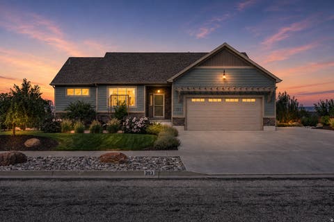 Homes For Sale - 393 N 390<br/> Cache County, Richmond, UT 84333