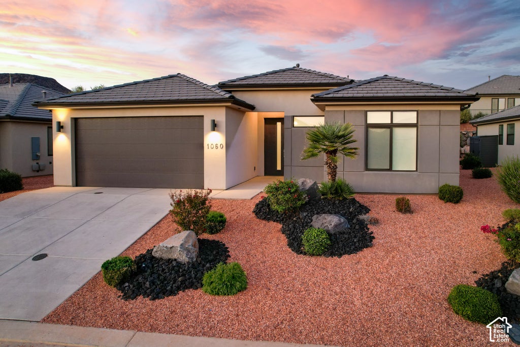Photo of 1060 W JONATHON DR, Washington, UT 84780 (MLS # 2191560)