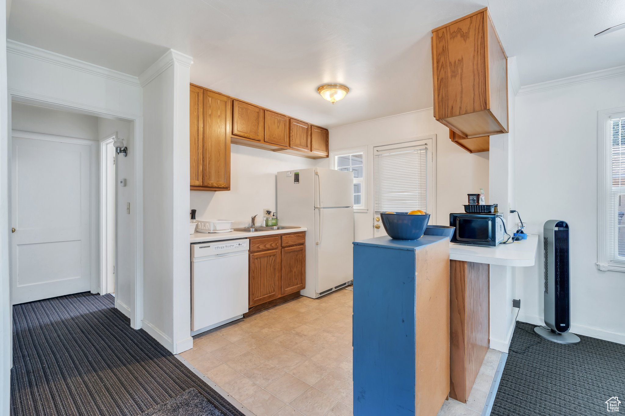 FOOTHILLS - Residential Income