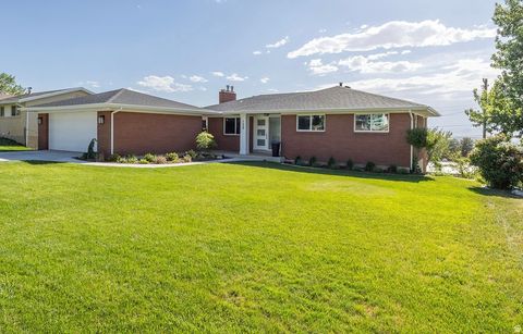 Homes For Sale - 139 N 1050<br/> Bountiful, UT 84010