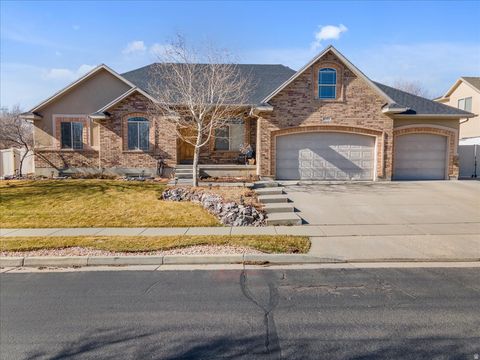Homes For Sale - 8092 S Box Canyon Rd<br/> West Jordan, UT 84081