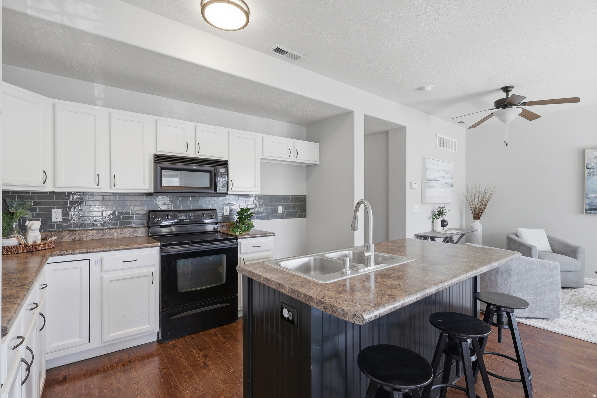 SUMMER VILLAGE - Residential