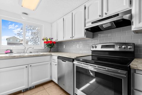Tiny photo for 538 W 2100 N, Harrisville, UT 84414 (MLS # 2145890)