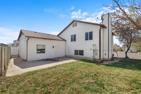 Tiny photo for 538 W 2100 N, Harrisville, UT 84414 (MLS # 2145890)