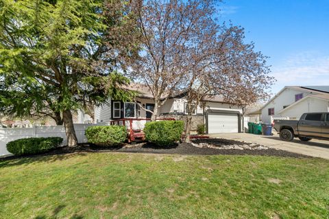 Tiny photo for 538 W 2100 N, Harrisville, UT 84414 (MLS # 2145890)
