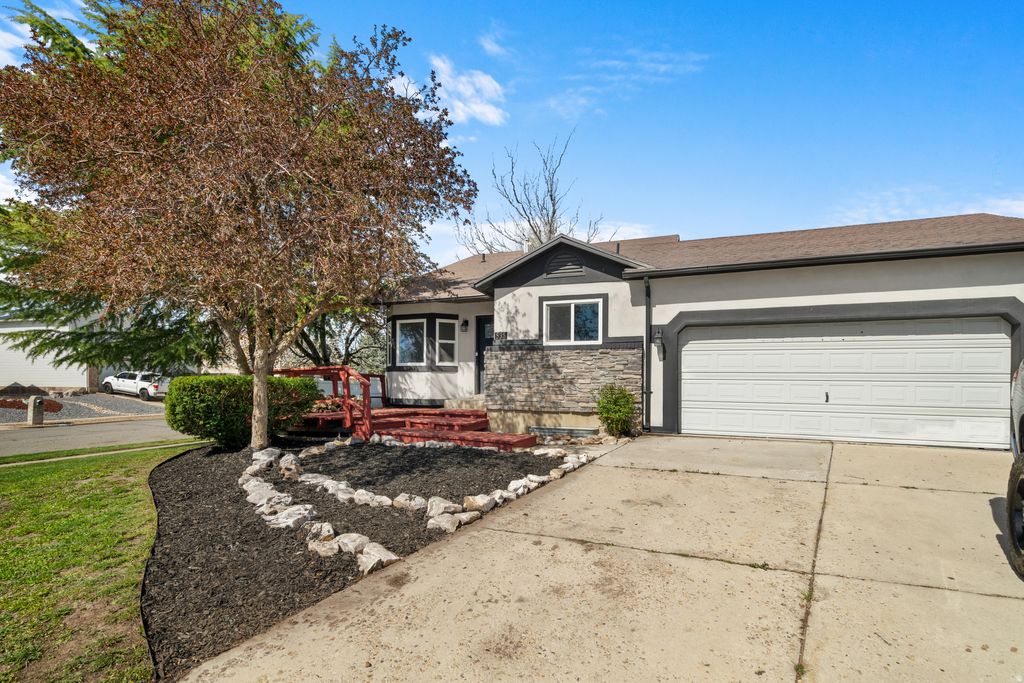 Photo of 538 W 2100 N, Harrisville, UT 84414 (MLS # 2145890)