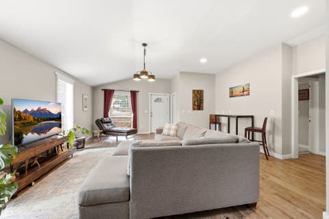 Tiny photo for 3452 S 2000 E, Salt Lake City, UT 84109 (MLS # 2178922)