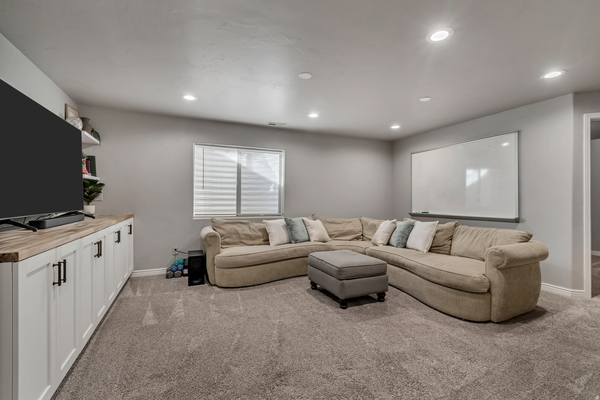 SPANISH VISTA - Residential